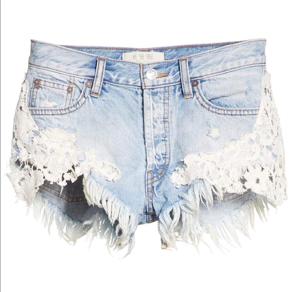 FREE PEOPLE WE THE PEOPLE DENIM AND LACE SHORTS✨